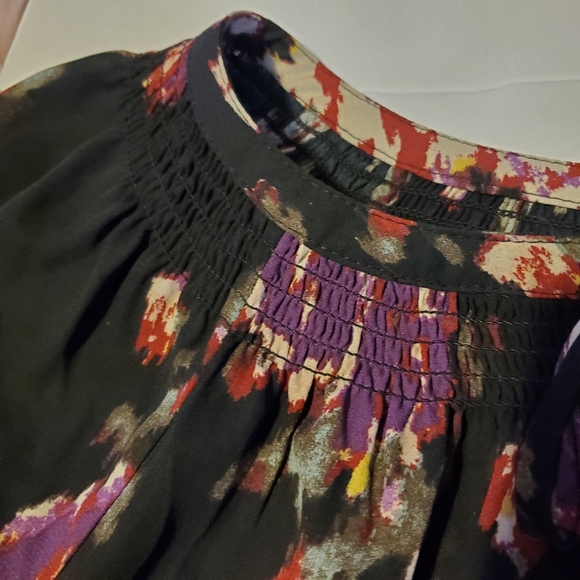 Daniel Rainn Keyhole Print Smocked Blouse Top M - Picture 4 of 7